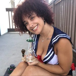 Meet your Posher, Angie